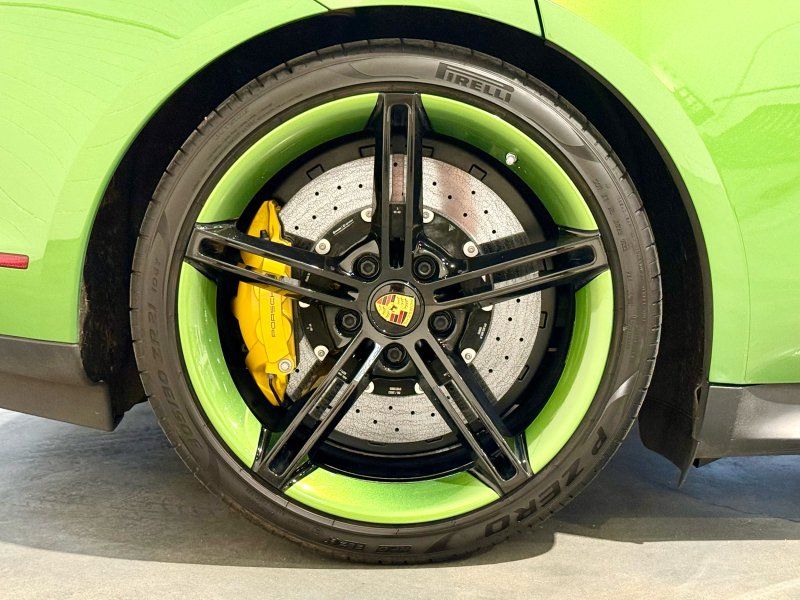 2022 Porsche Taycan Turbo S, photo 22