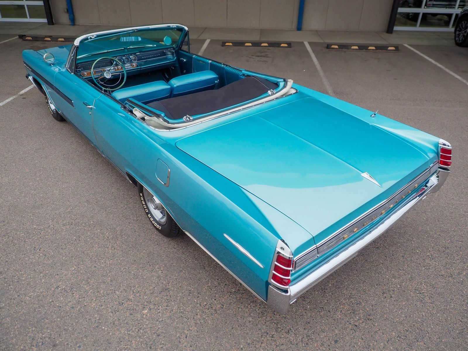 1963 Pontiac Bonneville 12