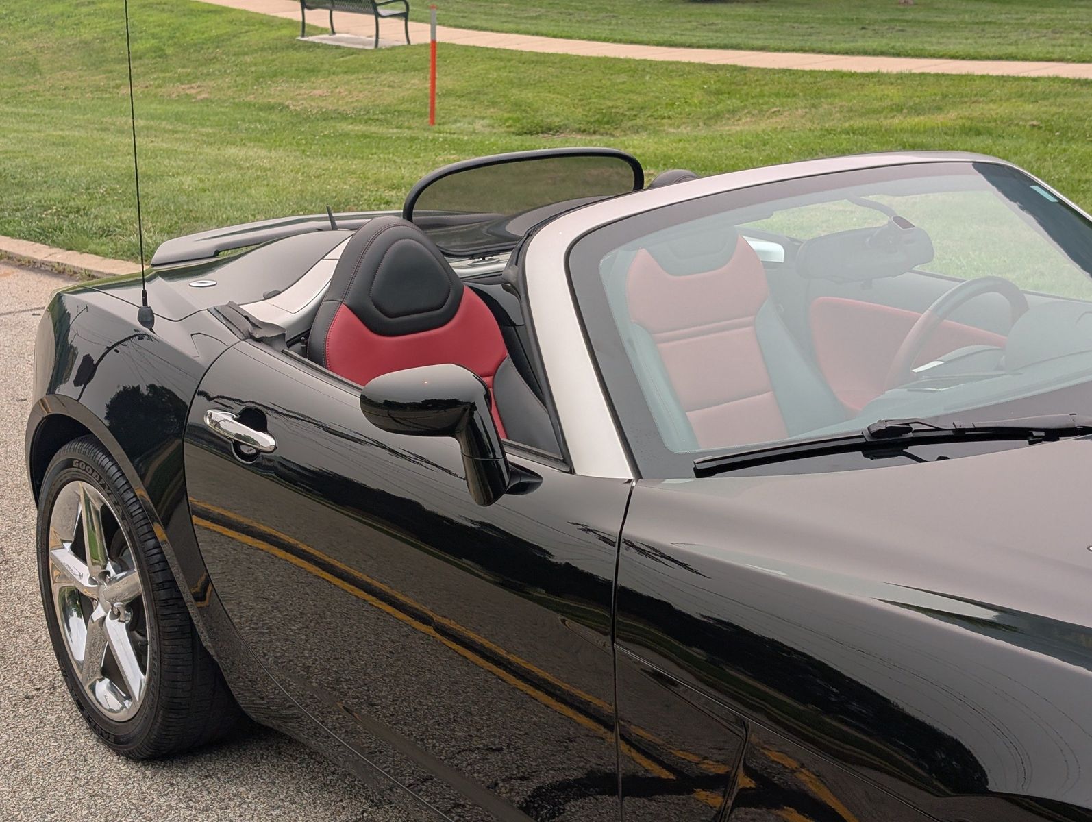 2007 Saturn Sky 16