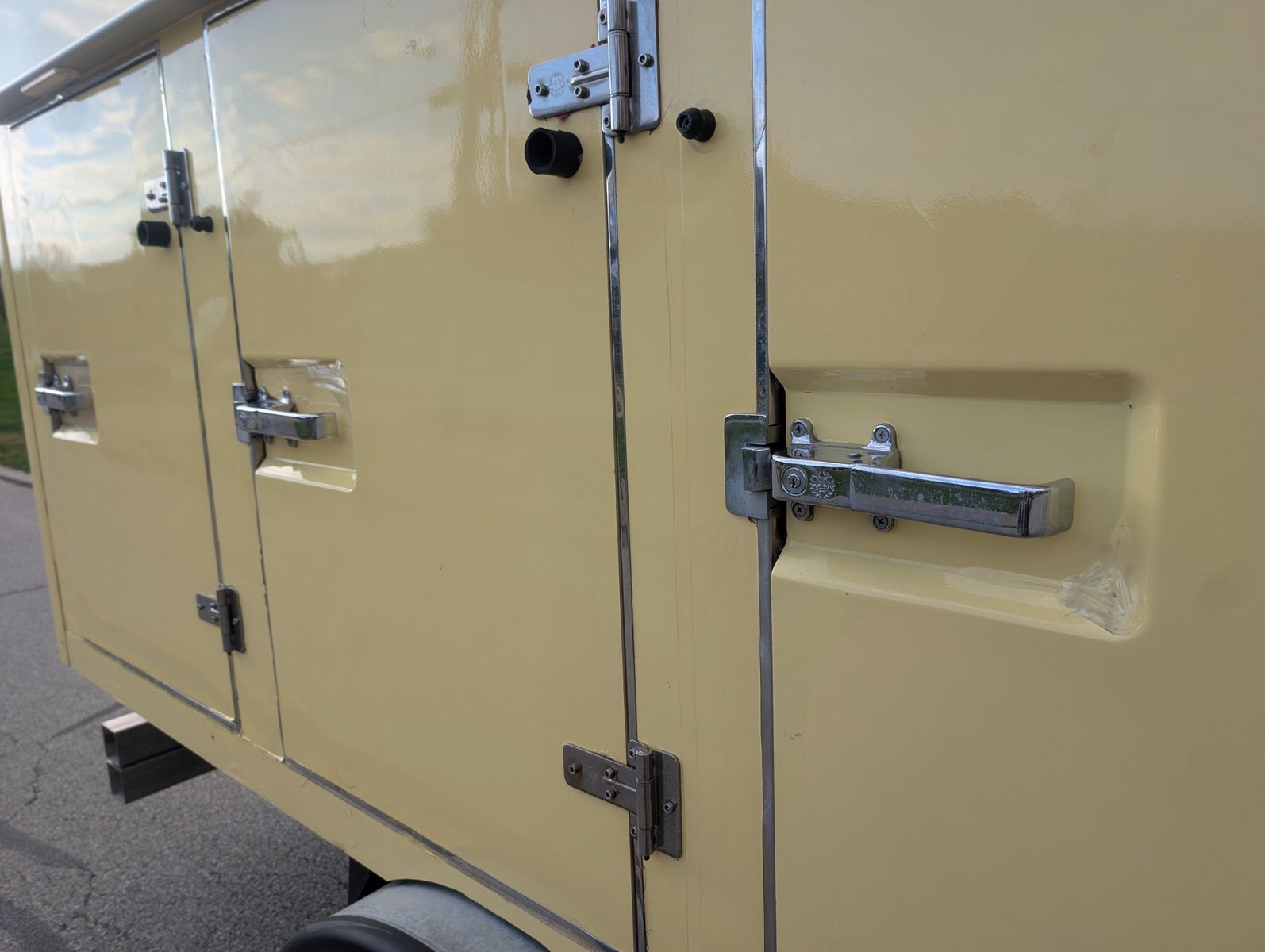 2019 Ford E-Series Chassis 36