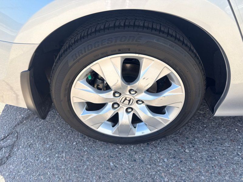 2009 Honda Accord EX photo 24