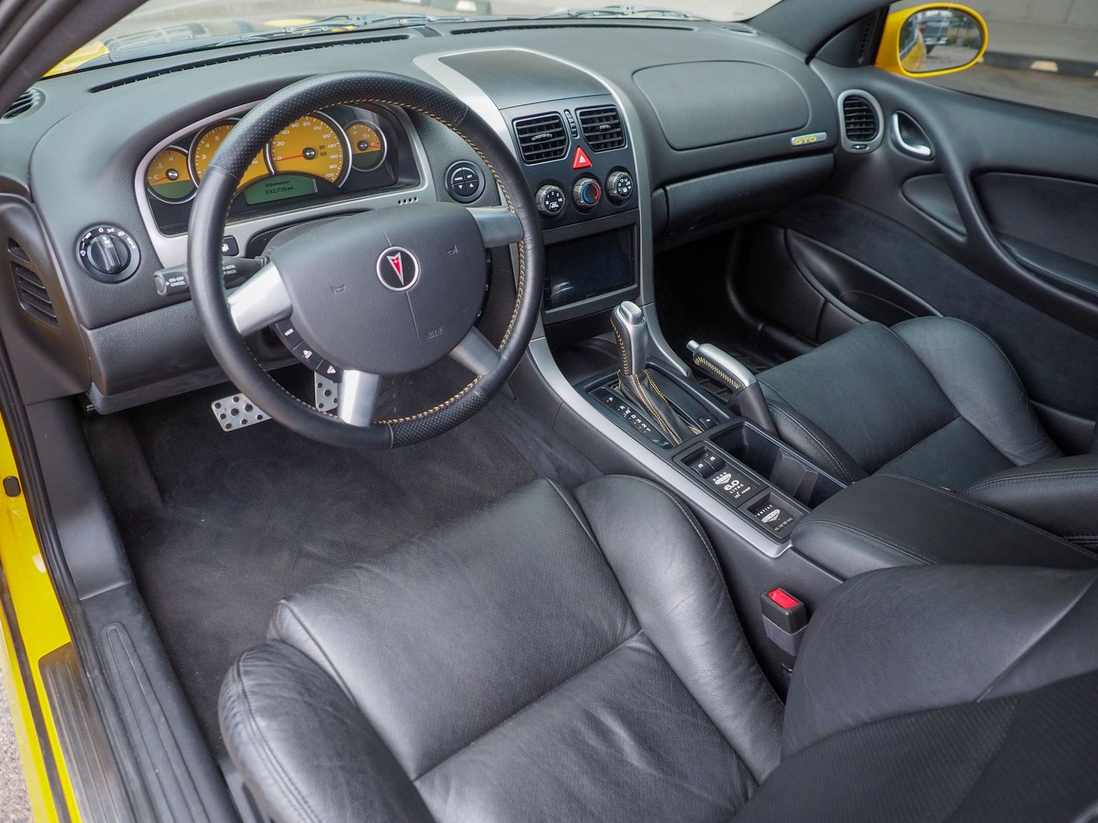 2005 Pontiac GTO 43
