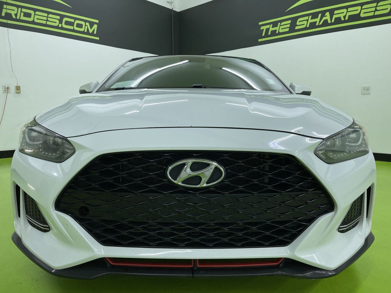 2020 Hyundai Veloster Turbo Ultimate photo 3