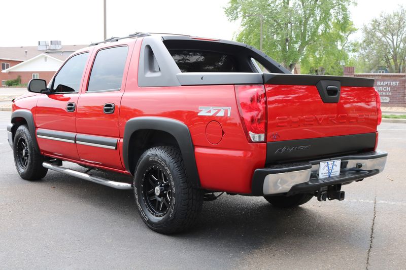 2004 Chevrolet Avalanche Z-71 | Victory Motors of Colorado