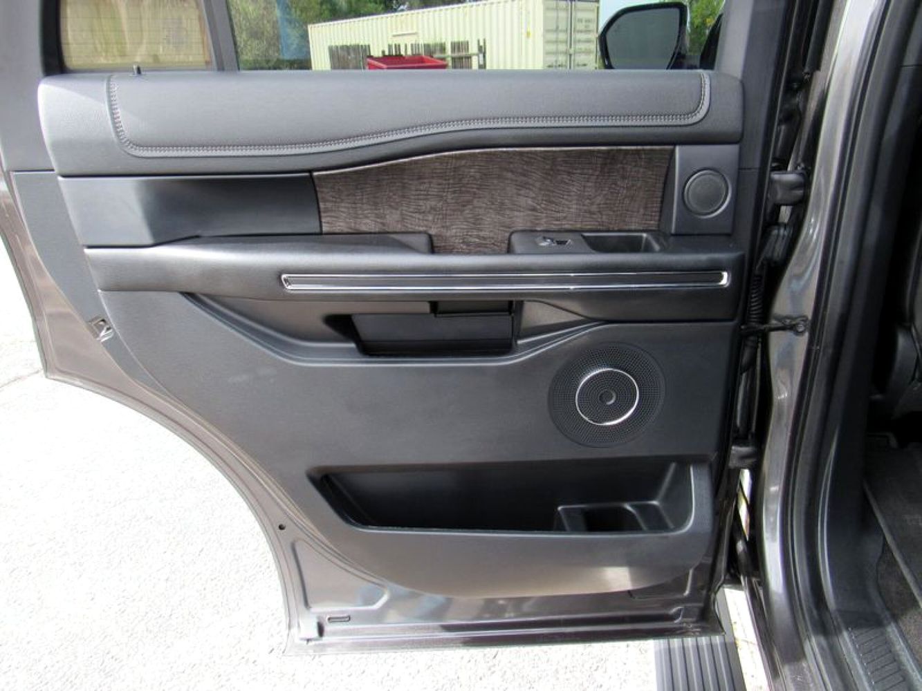 2019 Ford Expedition Limited photo 11
