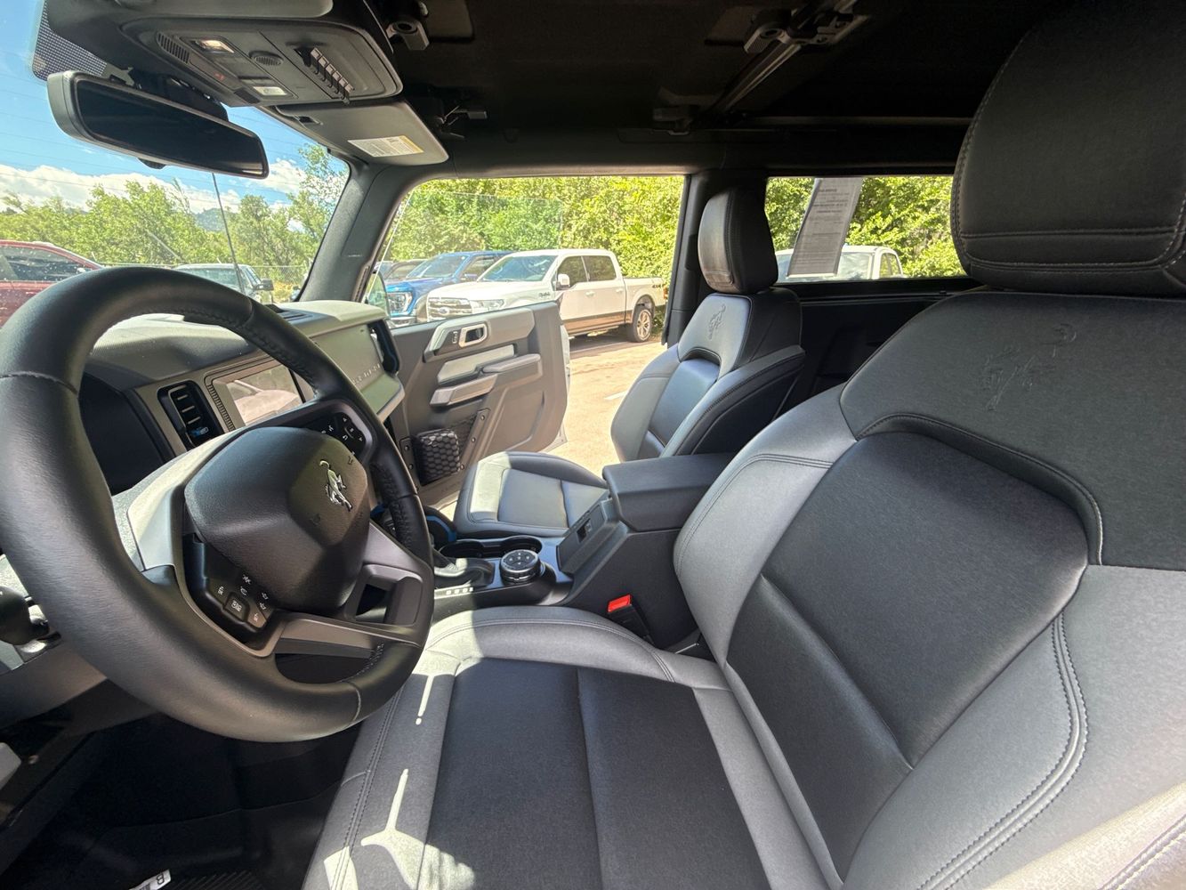 2023 Ford Bronco 2-Door Black Diamond - Photo 17