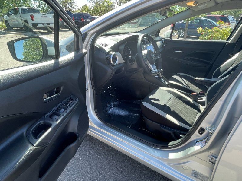 2020 Nissan Versa Sedan SV - Photo 10