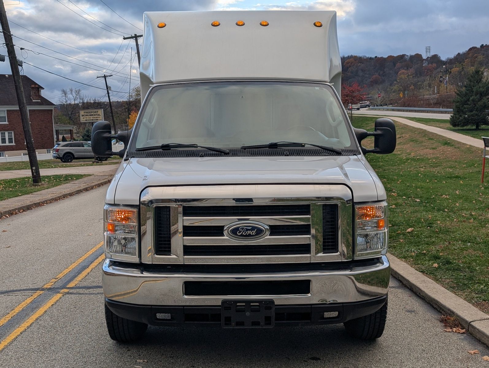 2015 Ford E-Series 11