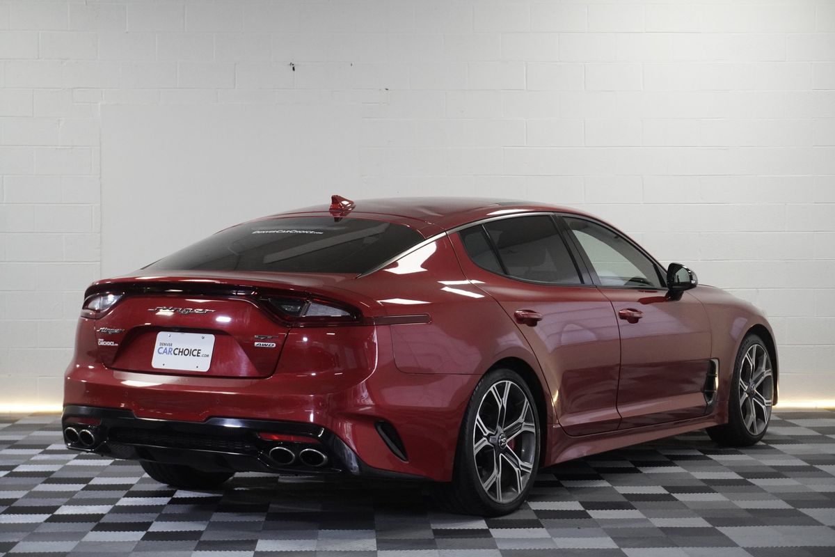 2019 Kia Stinger GT1