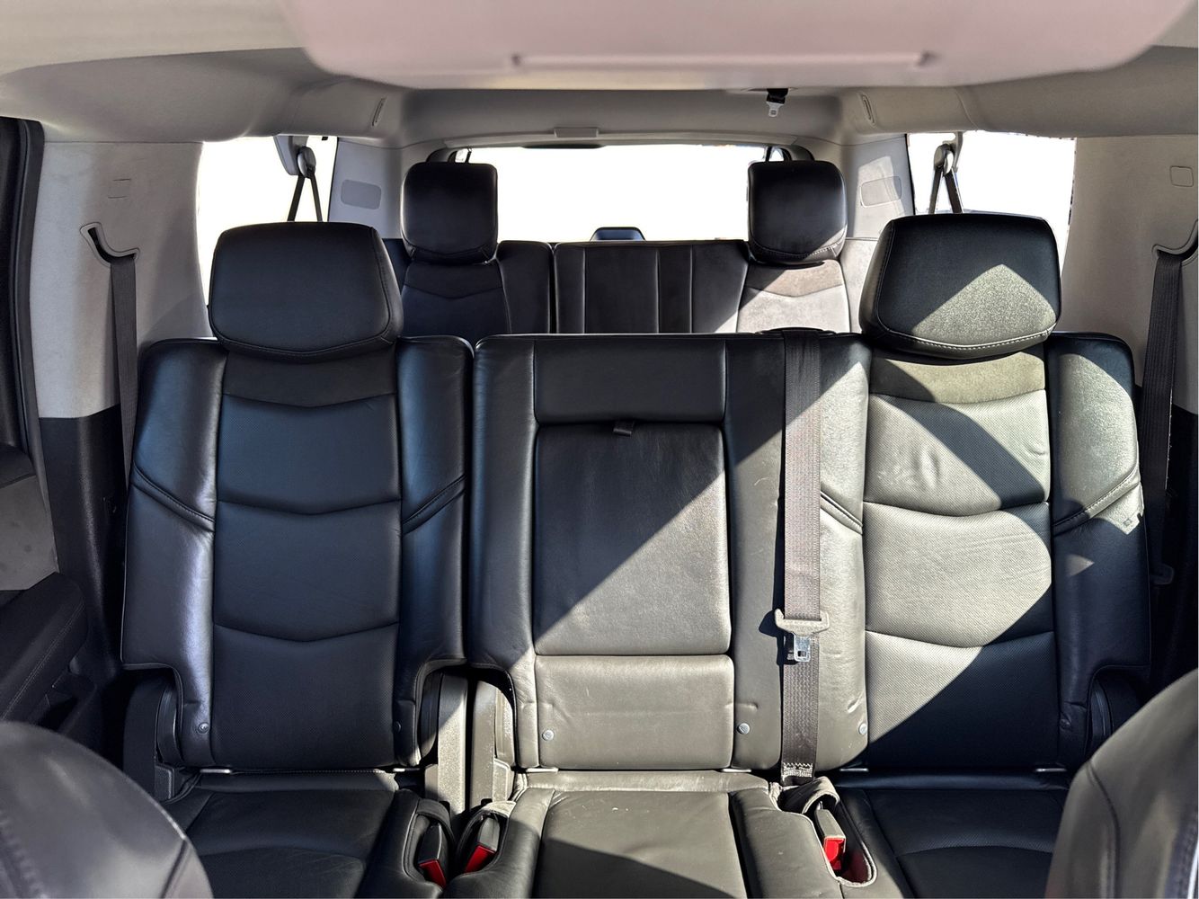 2019 Cadillac Escalade ESV Luxury photo 26