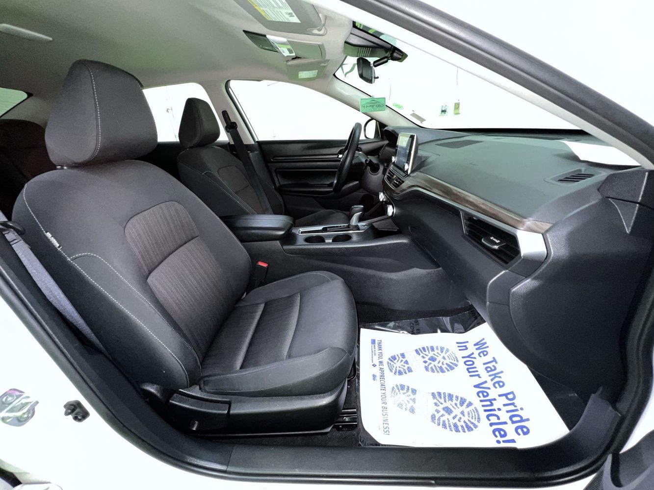 2025 Nissan Altima SV - Photo 27