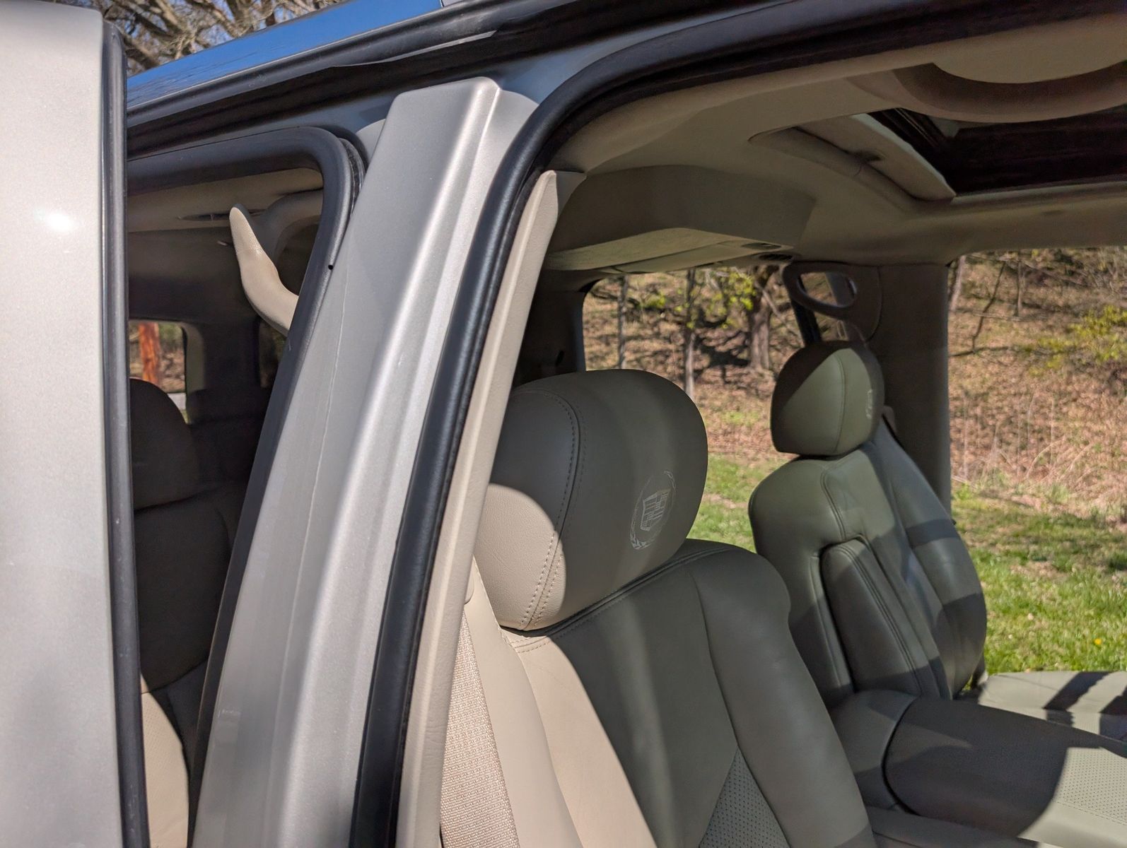 2004 Cadillac Escalade ESV 101