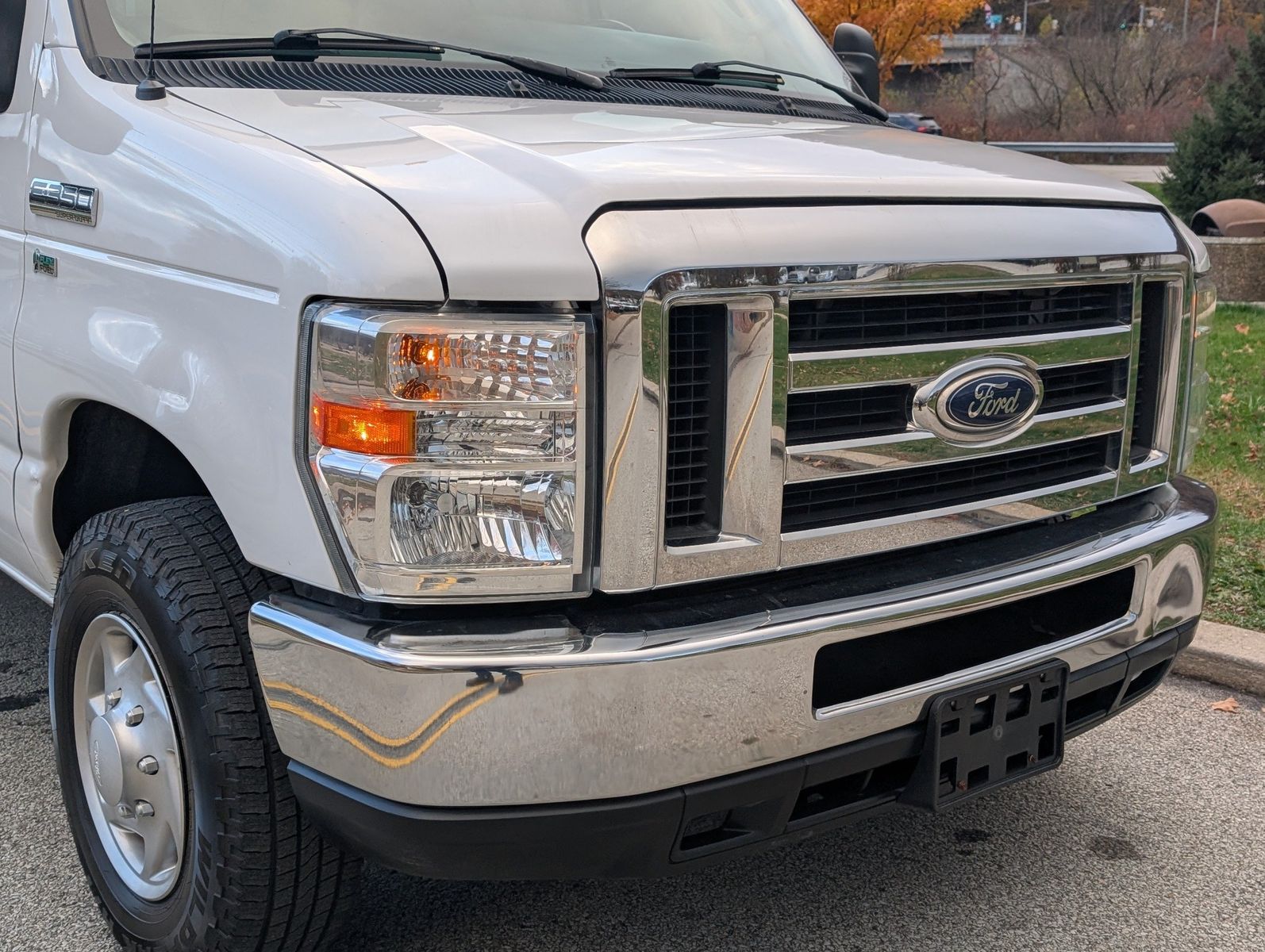 2015 Ford E-Series 12