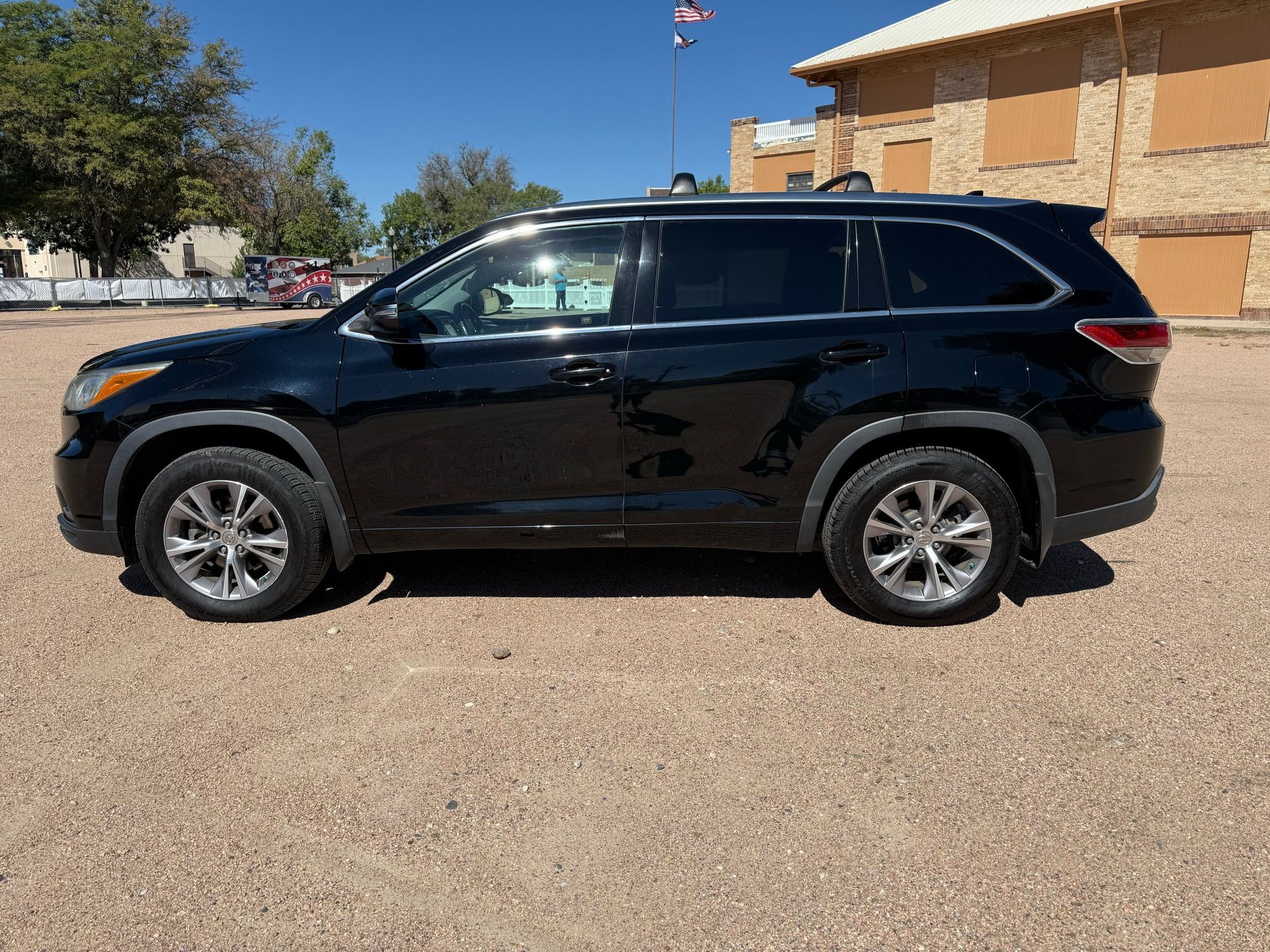 2015 Toyota Highlander XLE photo 2