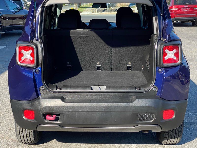 2017 Jeep Renegade Trailhawk photo 5