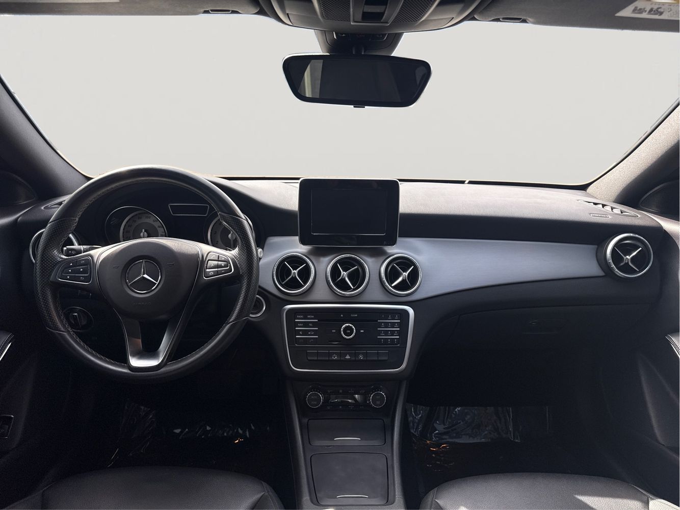 2015 Mercedes Benz CLA 250 photo 12