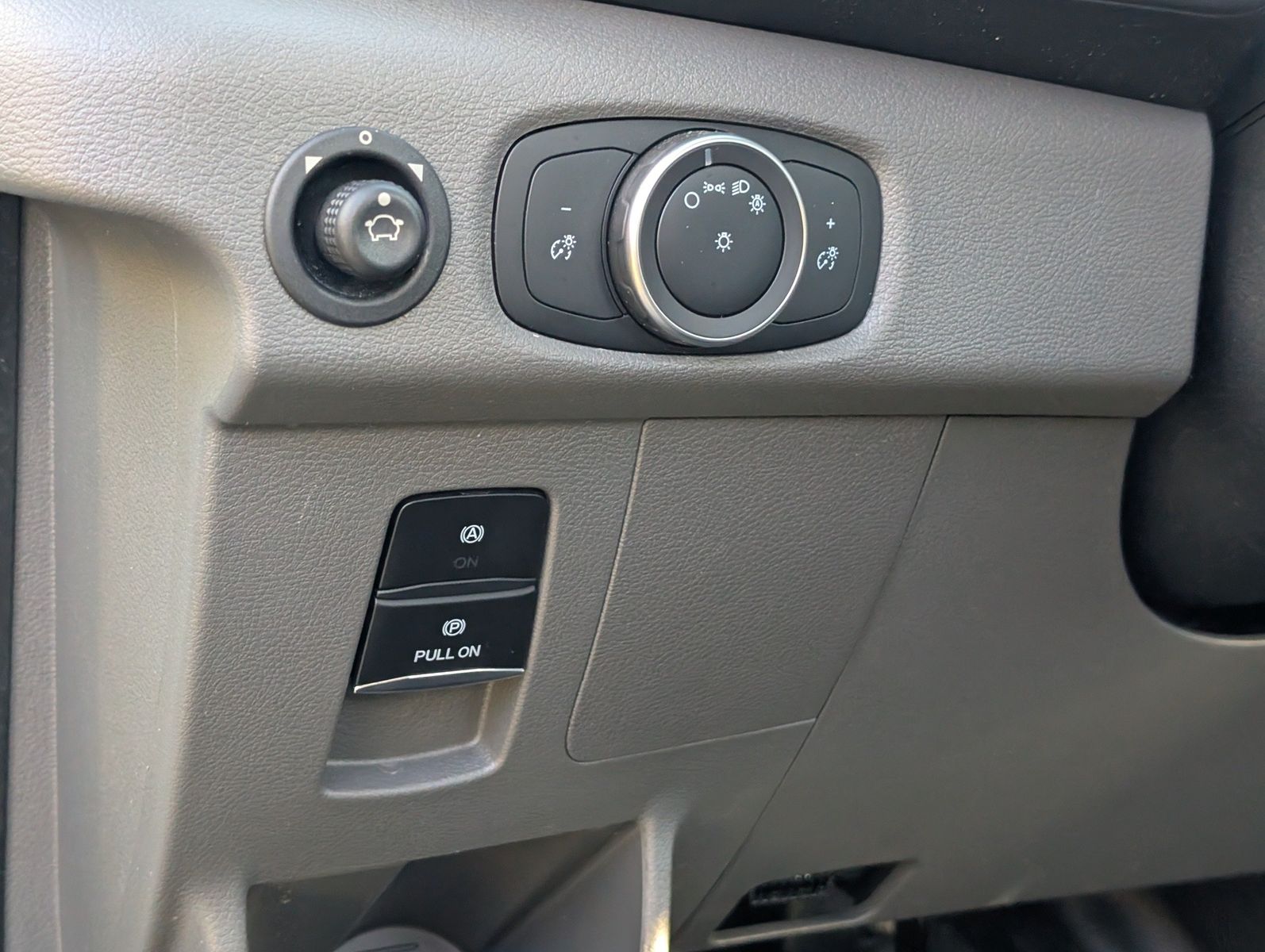 2023 Ford E-Transit-350 65