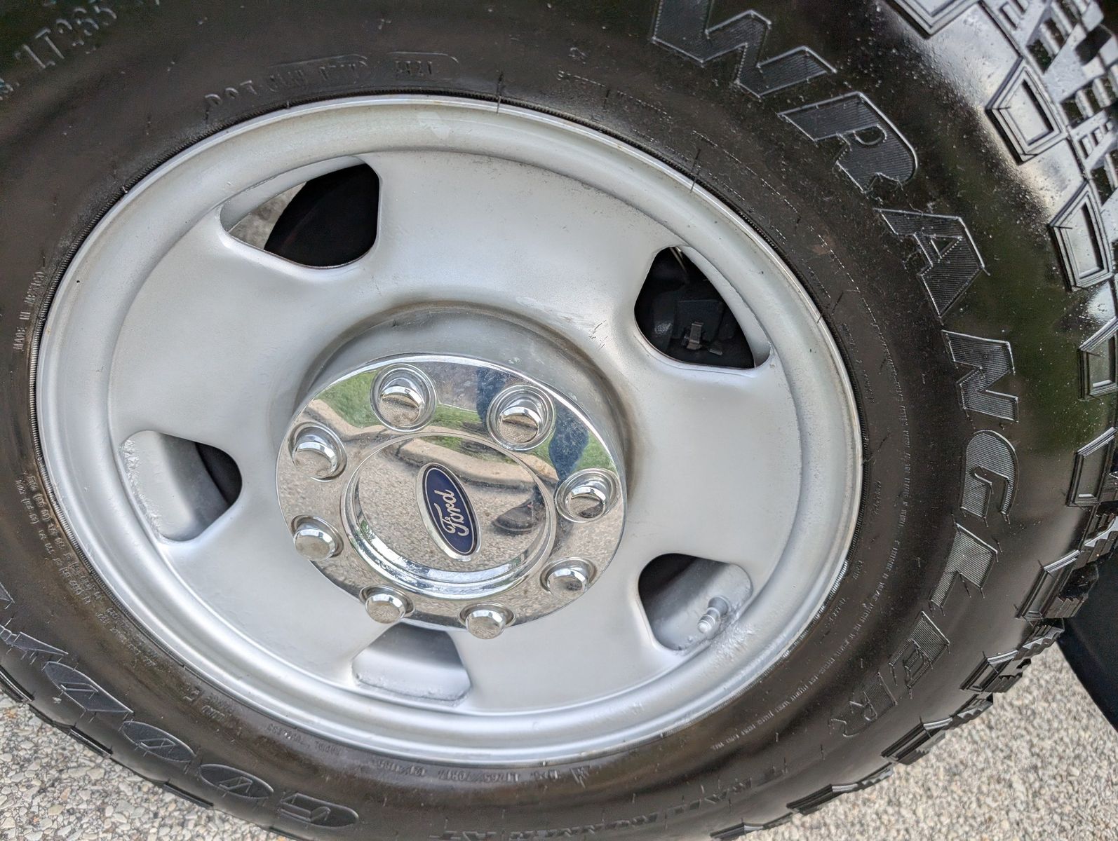 2006 Ford F-350 Super Duty 44