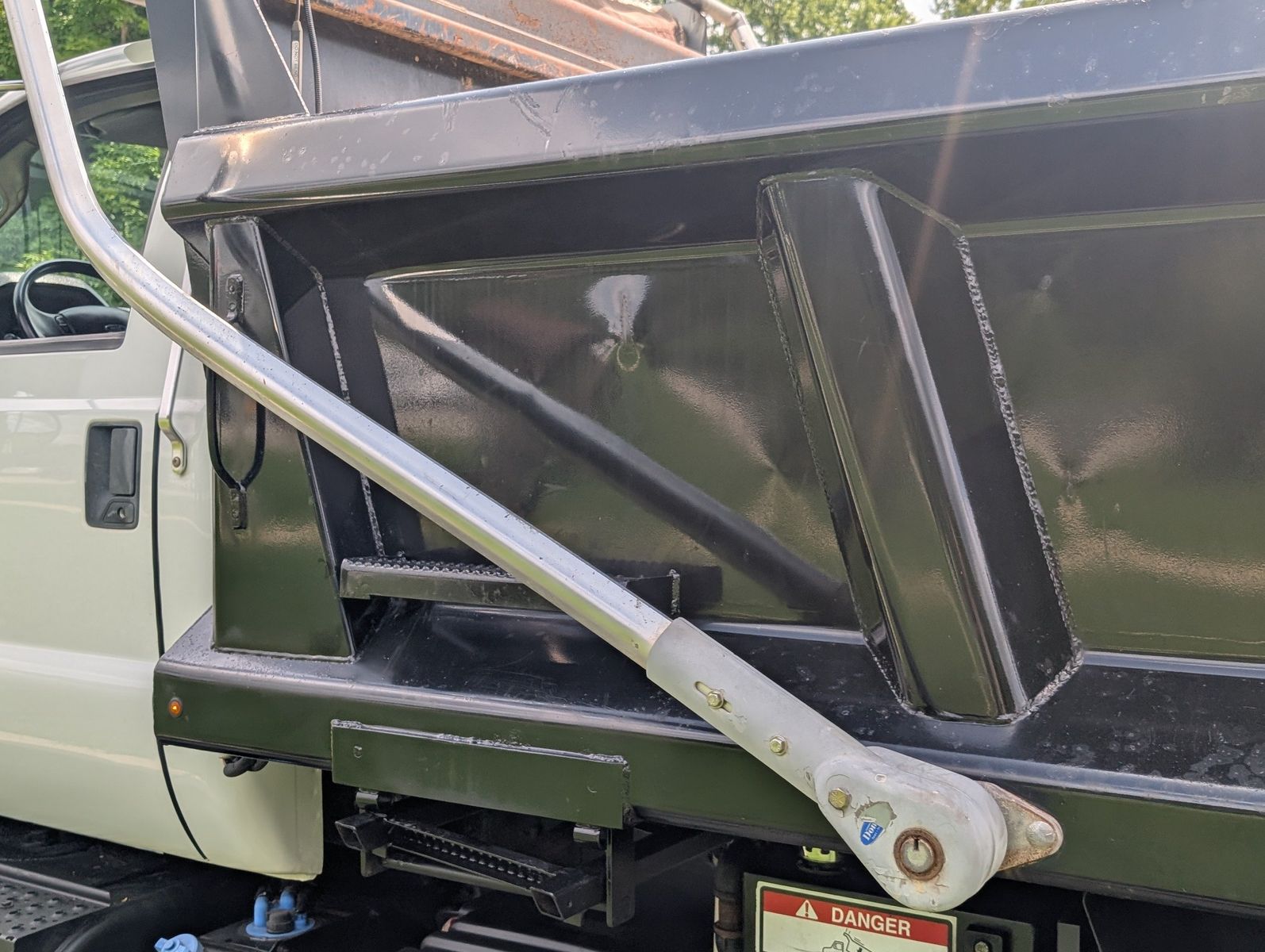 2015 Ford F-750 113