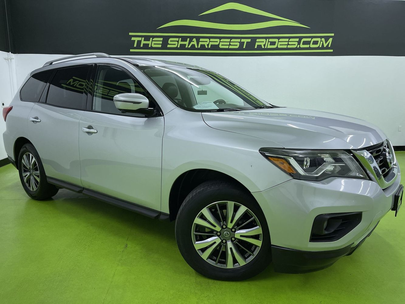 2020 Nissan Pathfinder SL