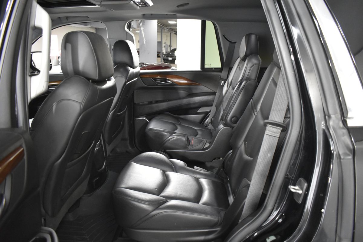 2018 Cadillac Escalade Luxury