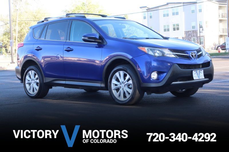 青マイクチュウフル探求事務所2/2 215/70R16 TOYO スタ 2015 Toyota RAV4 Limited | Victory Motors of Colorado