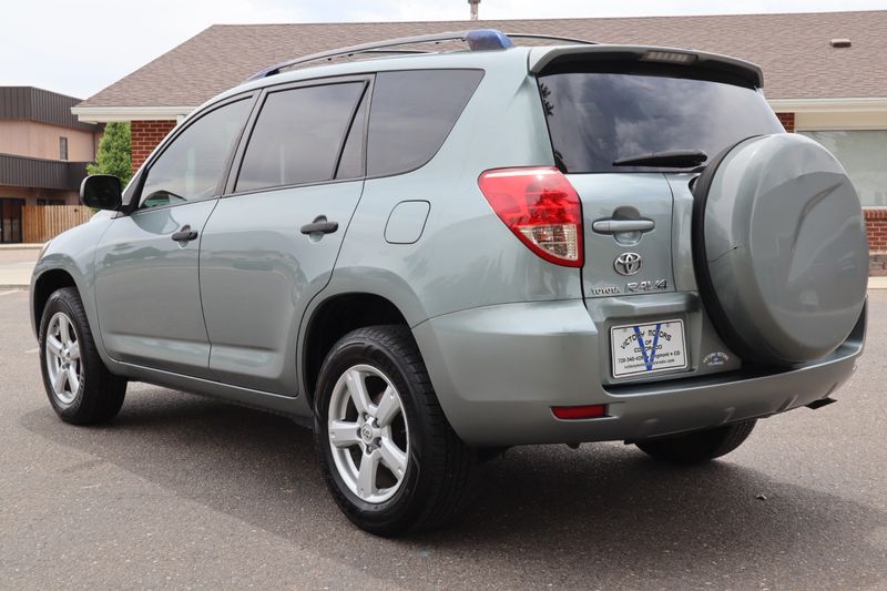 2007 Toyota RAV4 Photos