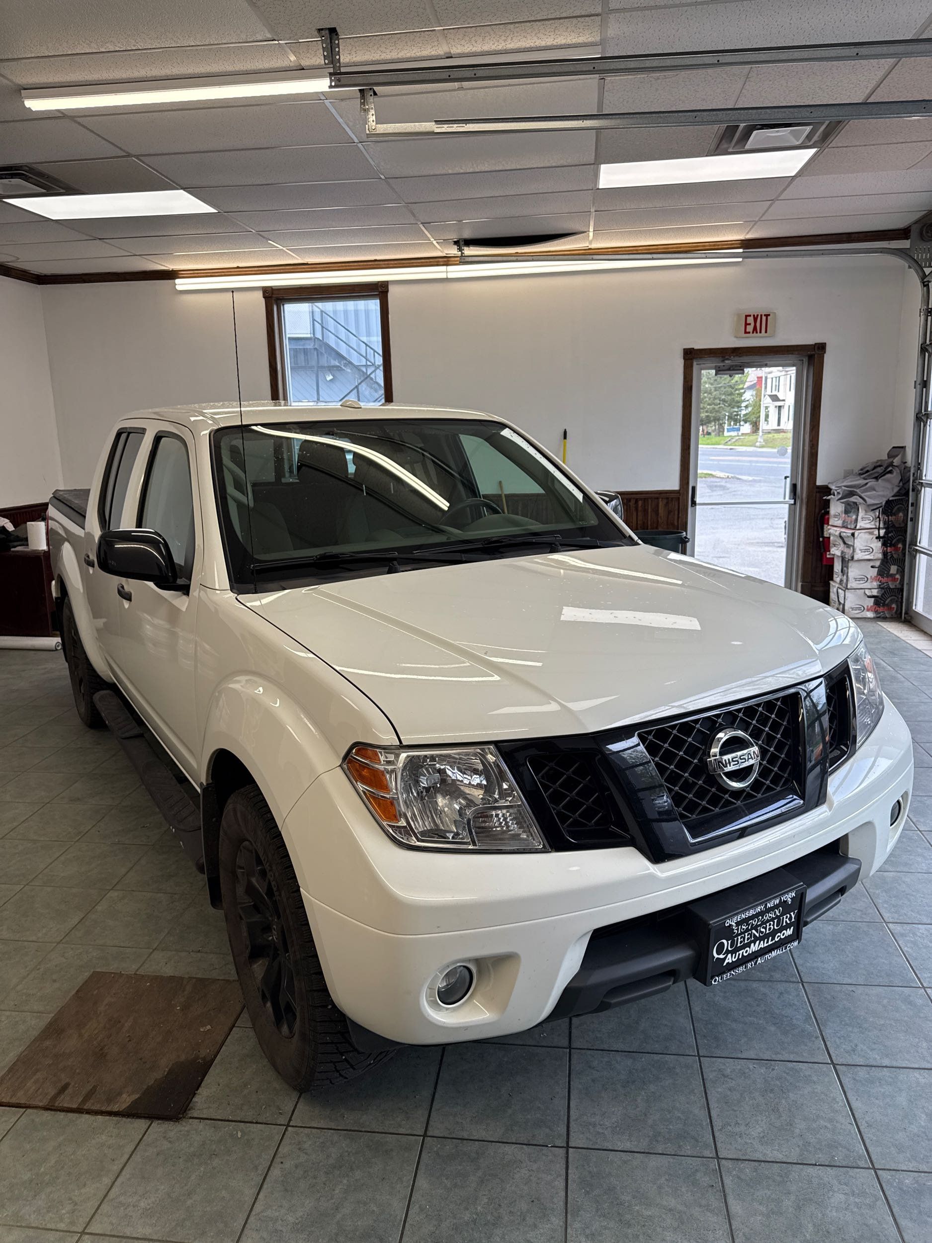 2018 Nissan Frontier 4.0 SV Crew Cab 4X4 AT SWB's photo