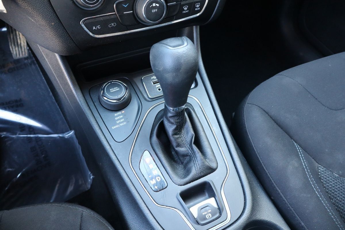 2020 Jeep Cherokee Latitude