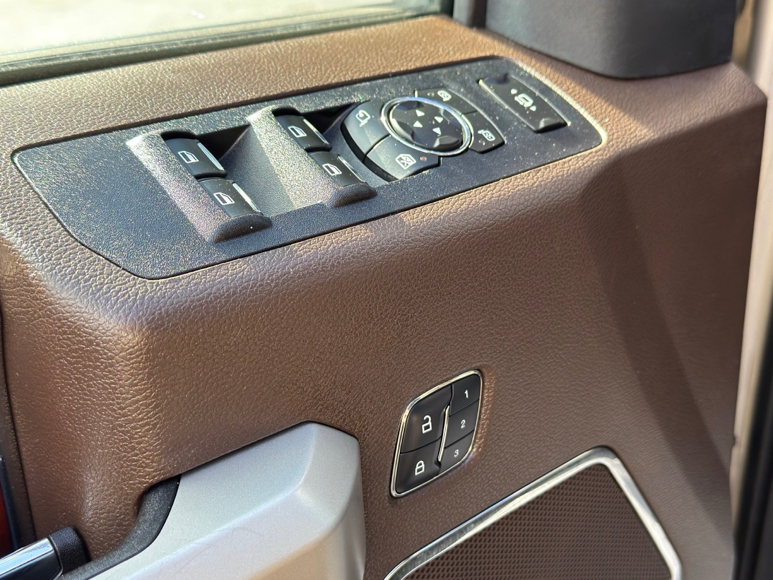 2017 Ford F-250 King Ranch photo 12