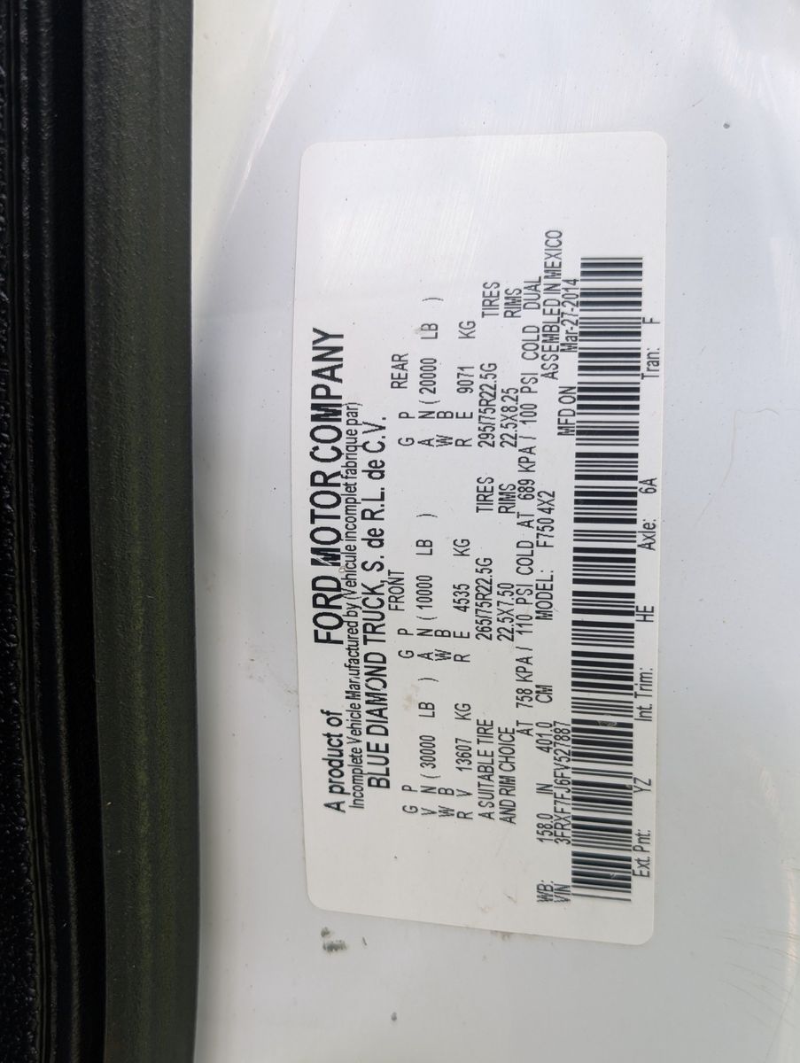2015 Ford F-750 122