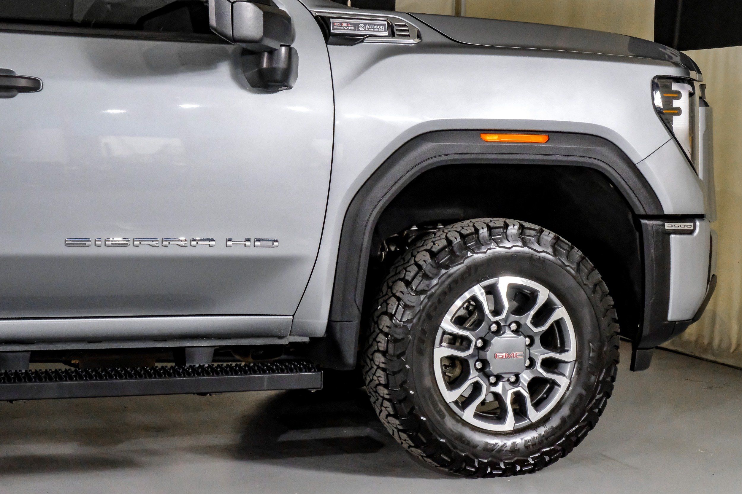 2024 Gmc Sierra Pro photo 3