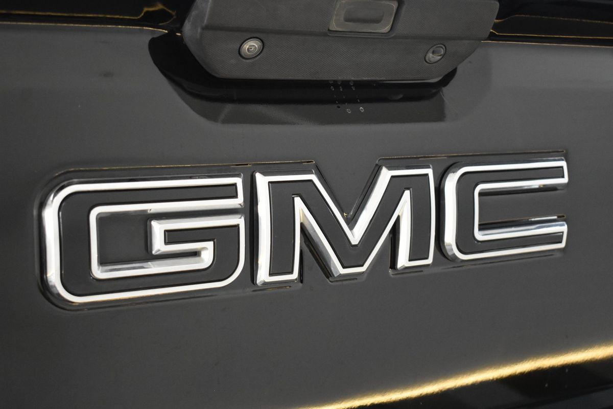 2020 GMC Sierra 1500 4WD Crew Cab Short Box Elevation