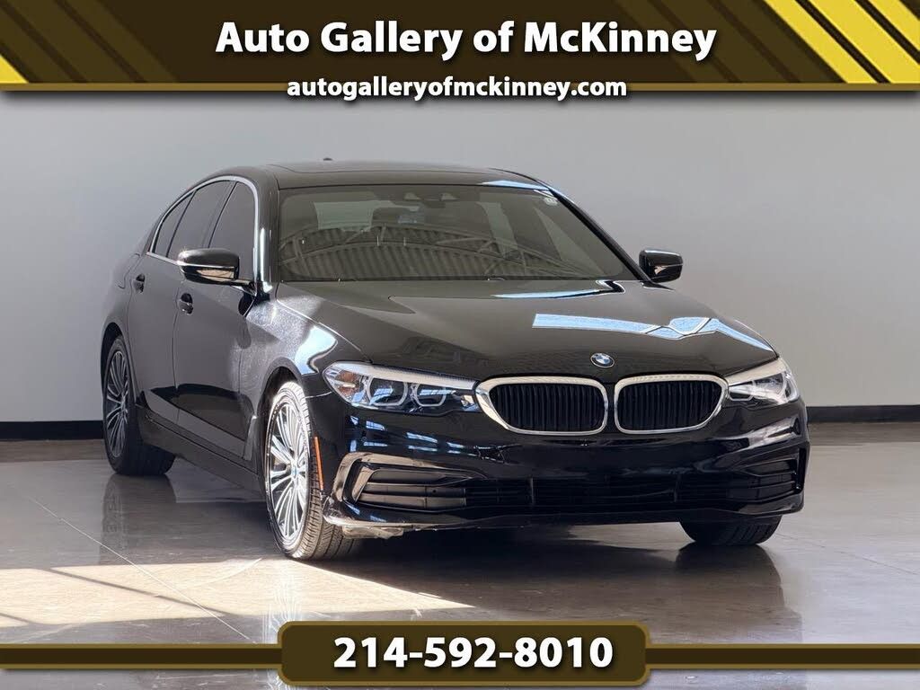 2019 BMW 5 Series 530i's photo