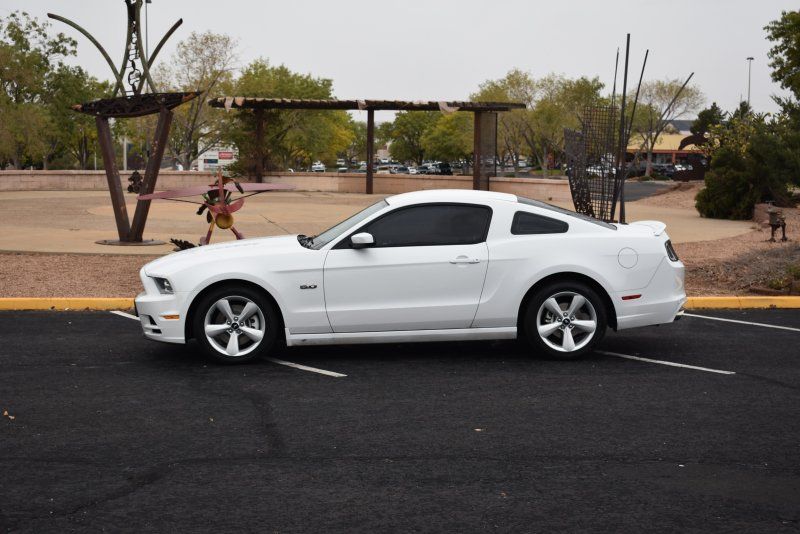 2014 Ford Mustang null photo 4