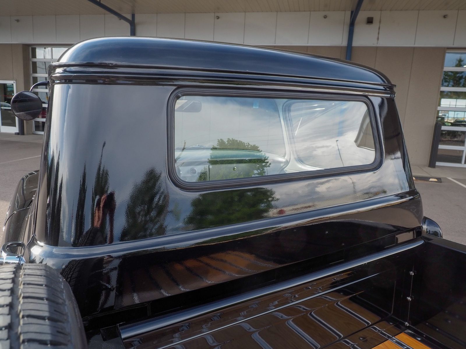 1958 Chevrolet Apache 25