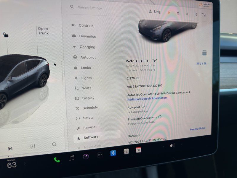 2025 Tesla Model Y Long Range photo 15
