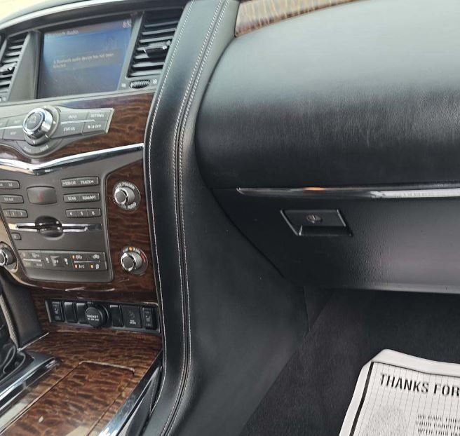2017 Nissan Armada SV photo 8