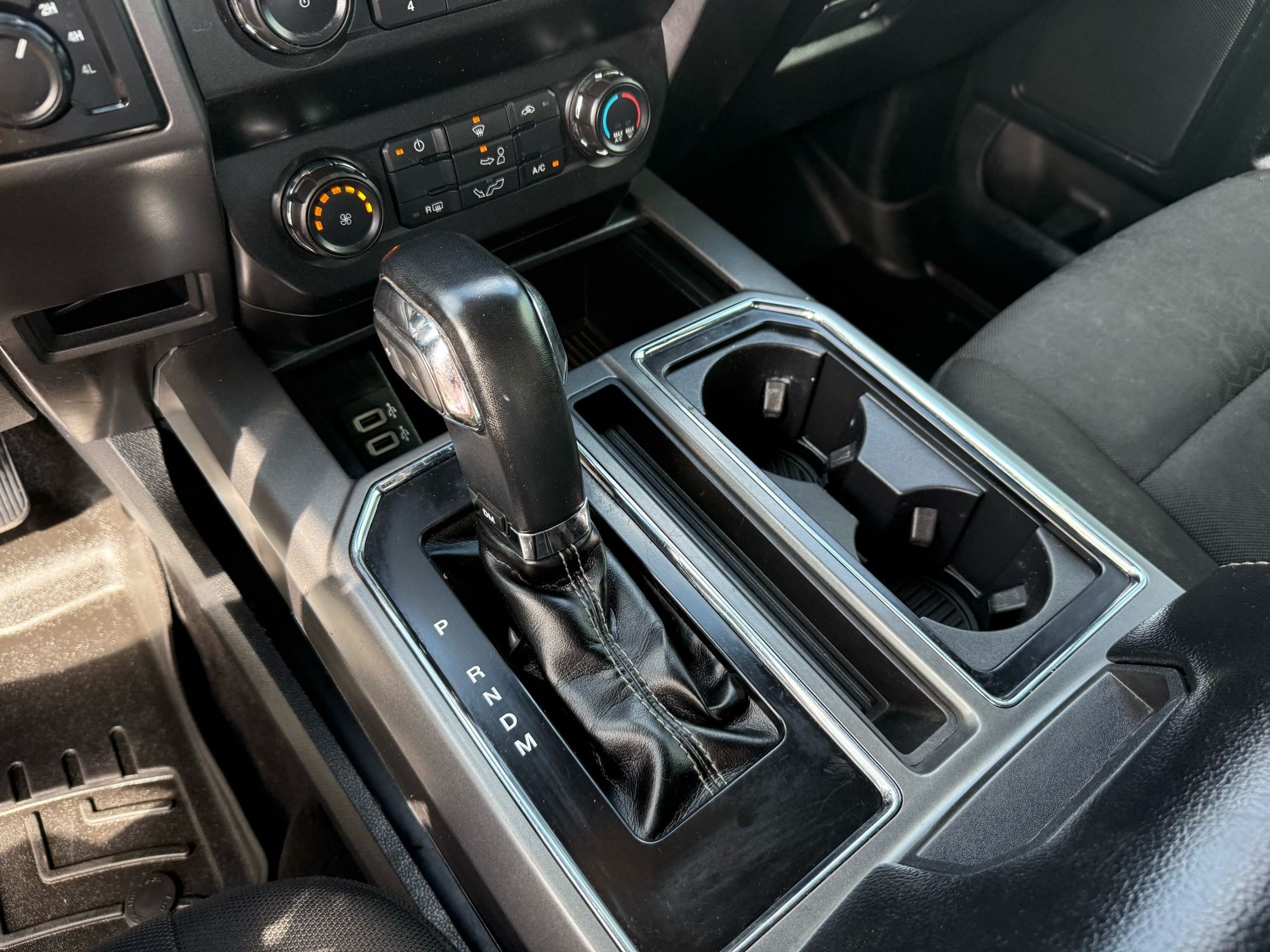 2019 Ford F-150 XLT photo 27