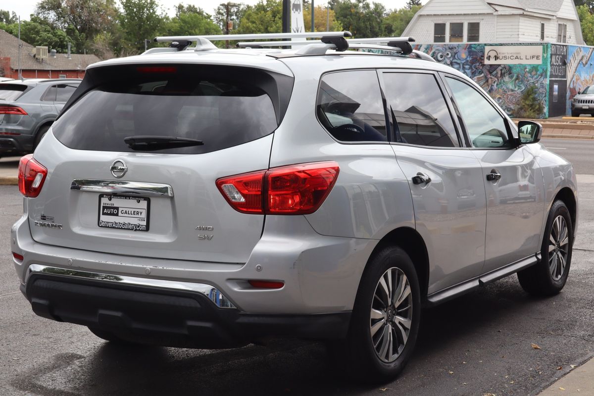 2019 Nissan Pathfinder SV