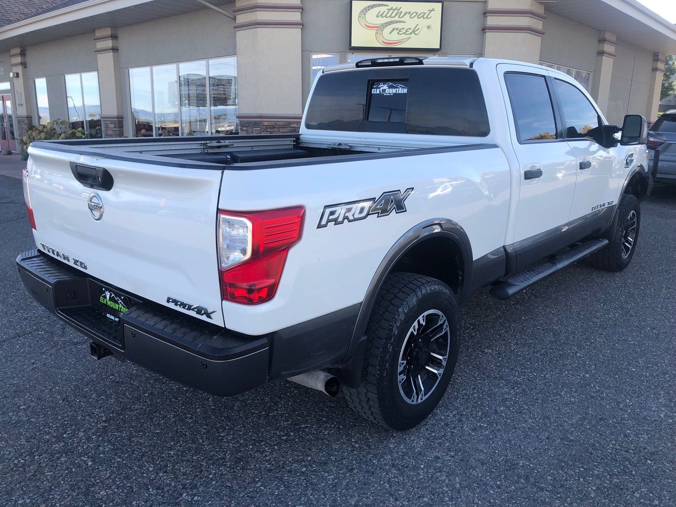 2018 Nissan Titan PRO-4X photo 4