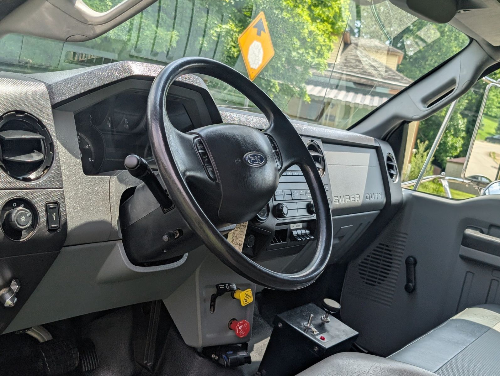 2015 Ford F-750 126