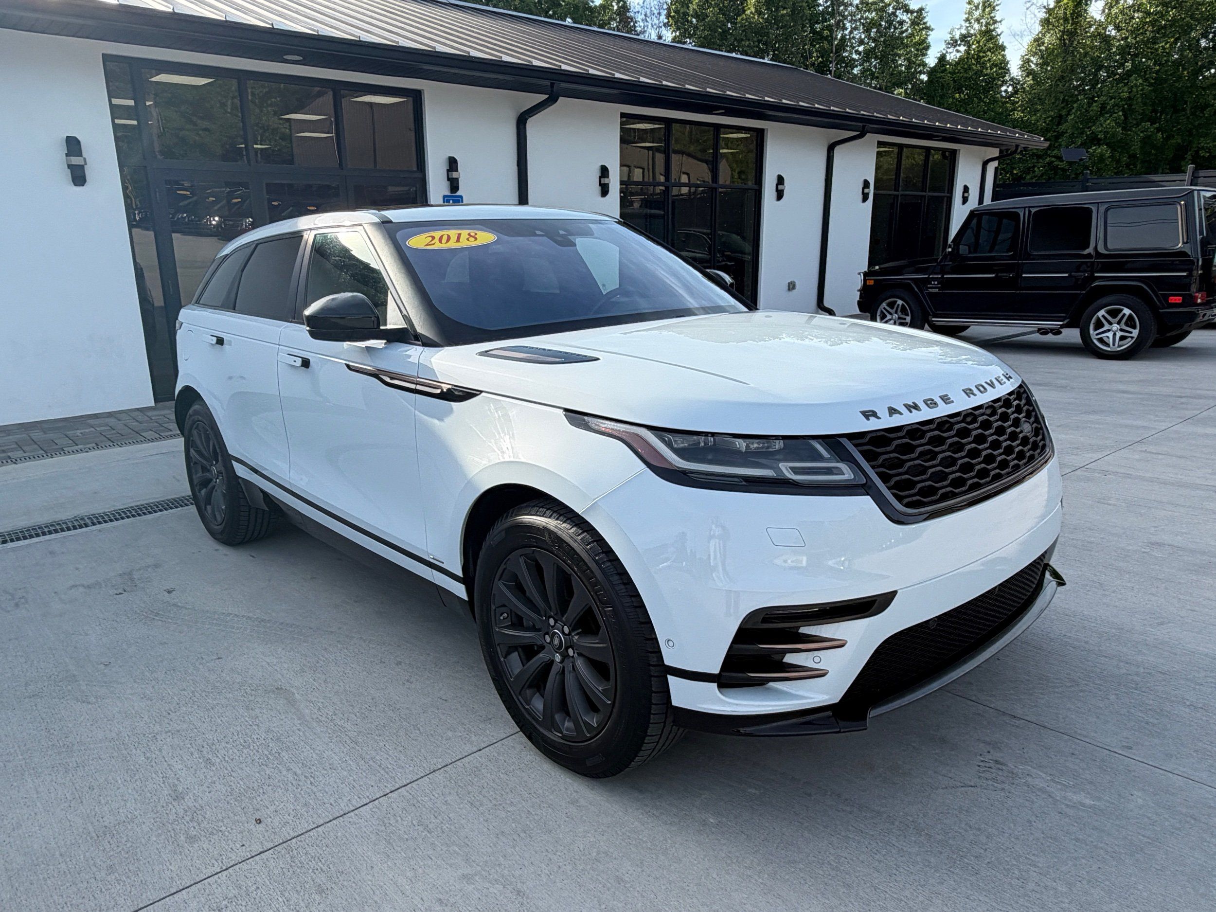 2018 Land Rover Range Rover Velar R-Dynamic SE V6's photo