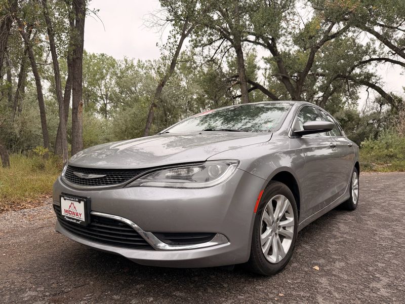 2016 Chrysler 200 Limited