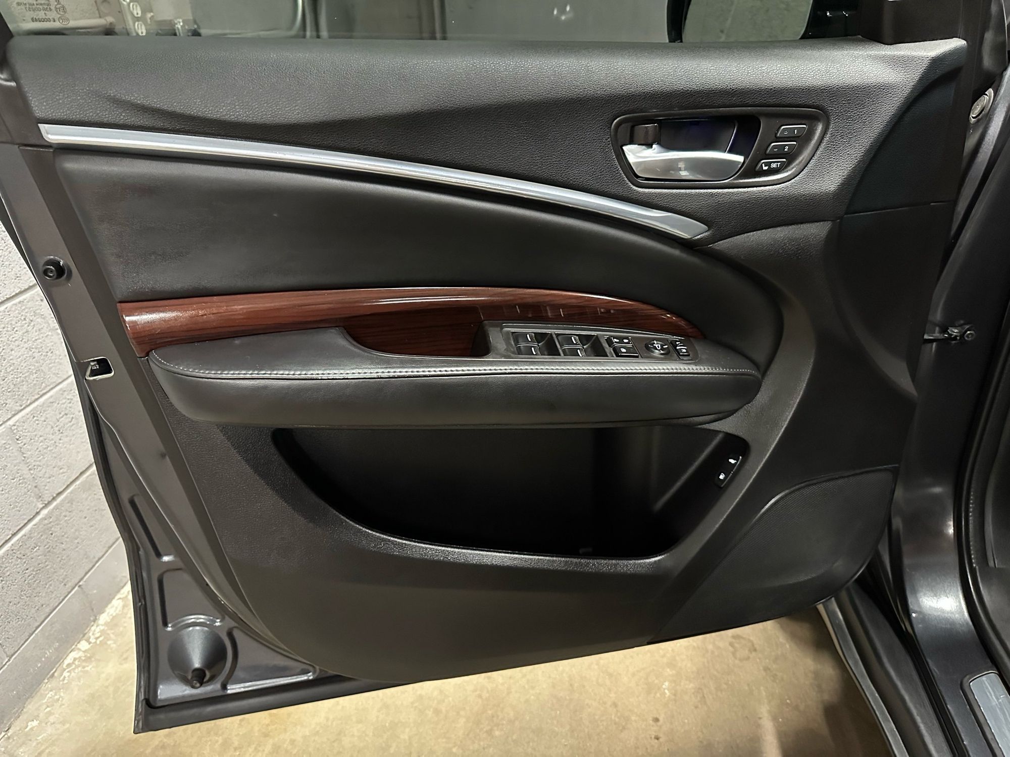 2015 Acura MDX Advance Entertainment photo 16