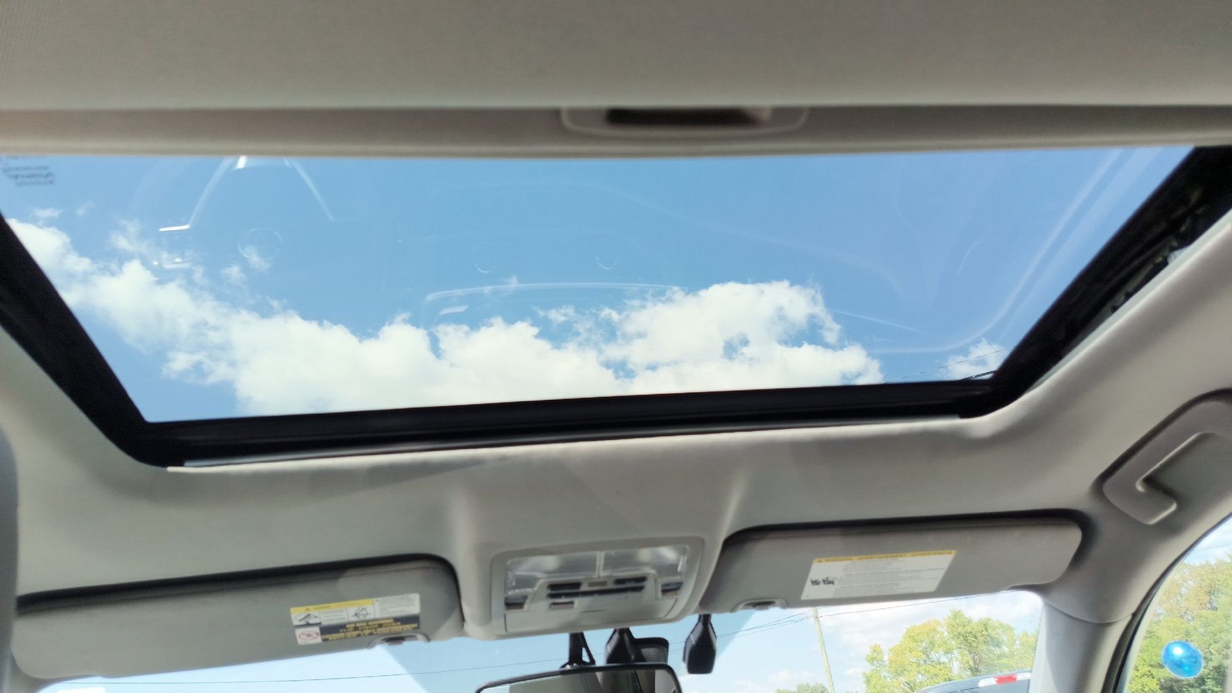2016 Toyota Highlander Base Hybrid photo 22