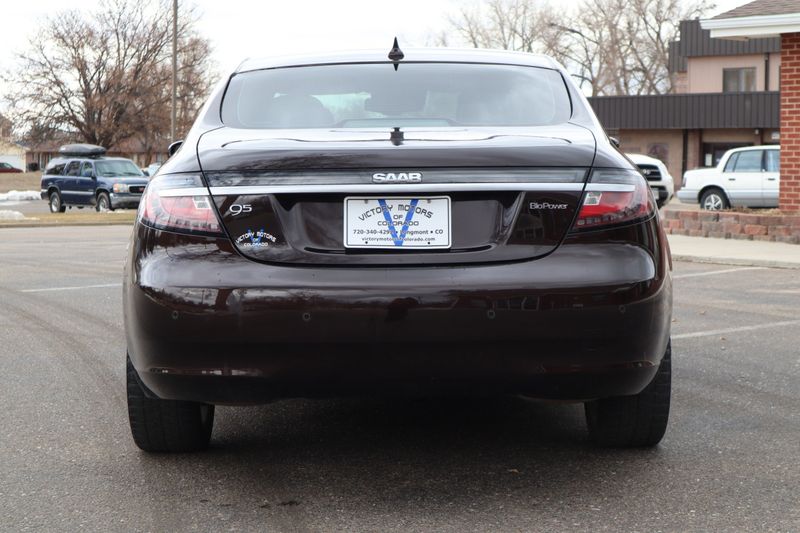 2011 Saab 9-5 Photos