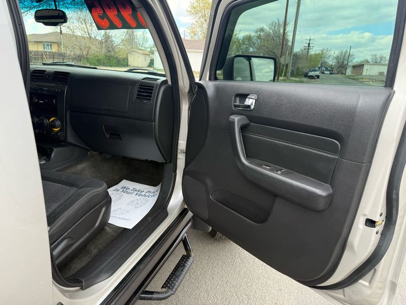 2006 HUMMER H3 4x4 5 Speed Manual | Choice One Motors
