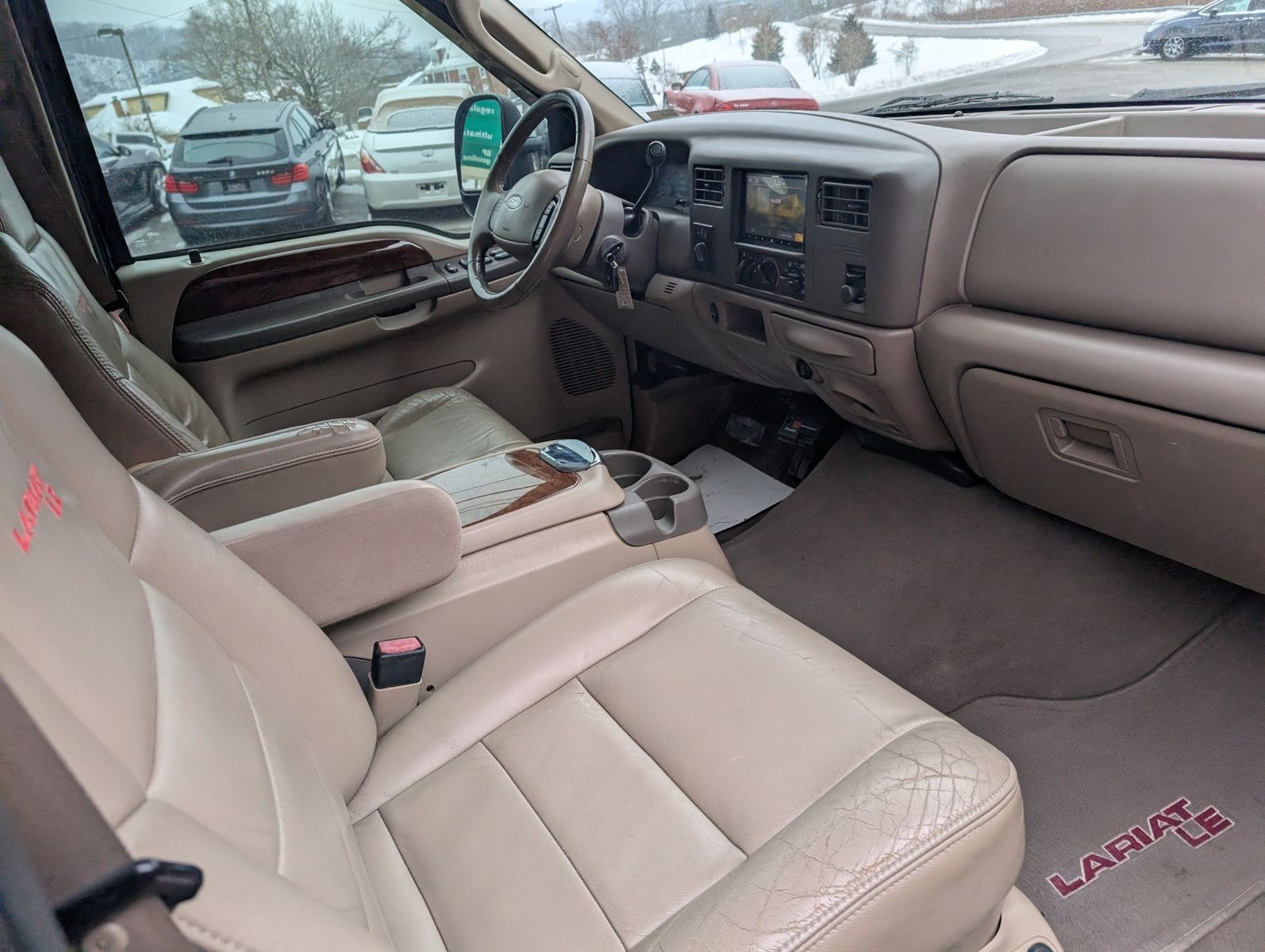 2004 Ford F-350 Super Duty 213