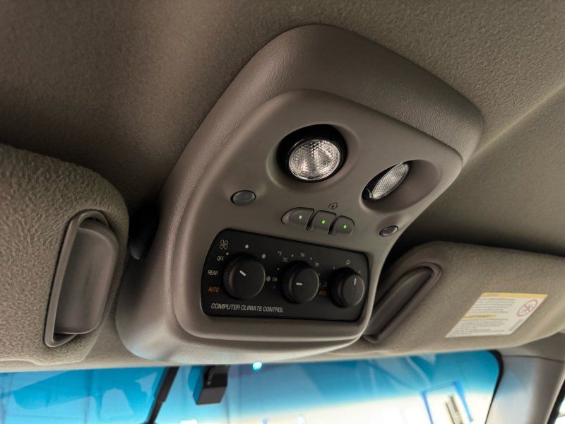 2002 Cadillac Escalade Base, photo 40